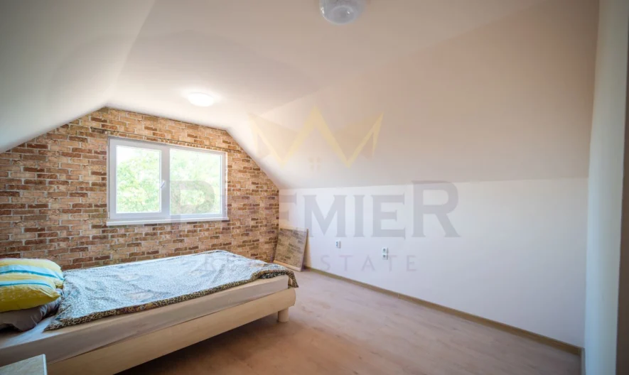 Двуетажна къща в с. Генерал Кантарджиево - - снимка 15 - Имоти Премиер