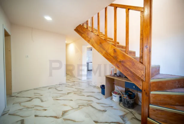 Агенция за недвижими имоти - Имоти Премиер - имот - 1177645, Цена: 185000 EUR