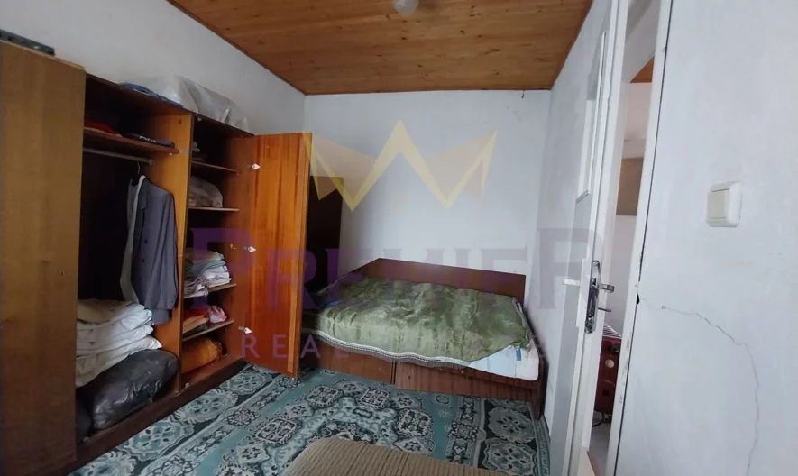 Двуетажна къща в с. Генерал Кантарджиево -  - снимка 5 - Имоти Премиер