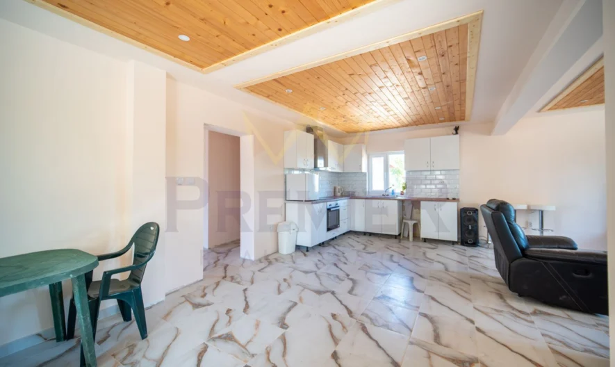 Двуетажна къща в с. Генерал Кантарджиево - - снимка 5 - Имоти Премиер