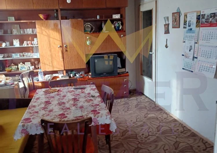 Двуетажна къща в с. Генерал Кантарджиево -  - снимка 8 - Имоти Премиер