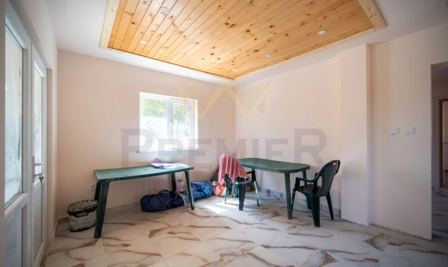 Двуетажна къща в с. Генерал Кантарджиево - - снимка 9 - Имоти Премиер