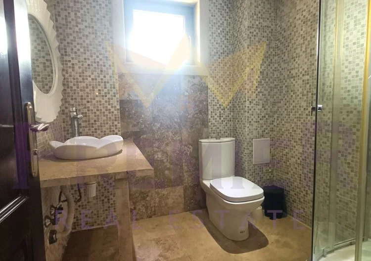 Двуетажна къща в с. Кошарица, близо до Слънчев бряг – идеален дом за целогодишно живеене или почивка -  - снимка 8 - Имоти Премиер