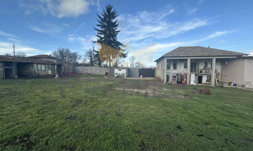 Двуетажна къща в с. Николаевка - - снимка 3 - Имоти Премиер