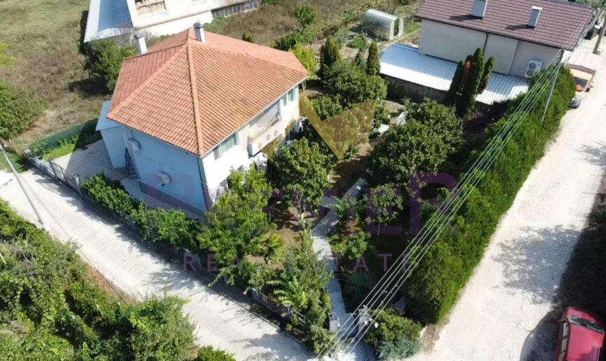 Двуетажна къща в с. Осеново -  - снимка 7 - Имоти Премиер