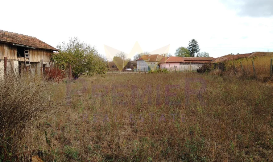 Двуетажна къща в с. Пчелник -  - снимка 10 - Имоти Премиер