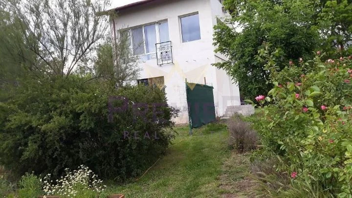 Двуетажна къща в с. Припек -  - снимка 3 - Имоти Премиер