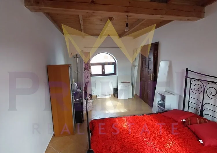 Двуетажна къща в с. Приселци, област Варна. - - снимка 14 - Имоти Премиер