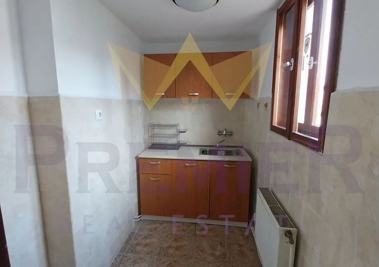 Двуетажна къща в с. Приселци, област Варна. -  - снимка 2 - Имоти Премиер