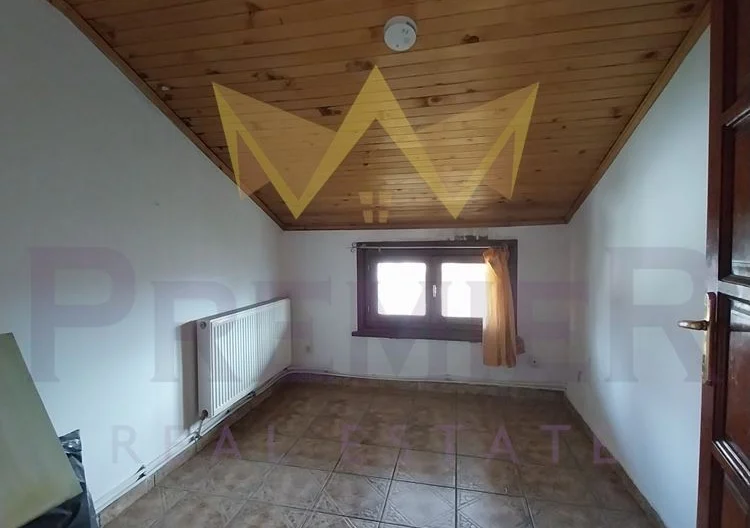 Двуетажна къща в с. Приселци, област Варна. -  - снимка 4 - Имоти Премиер