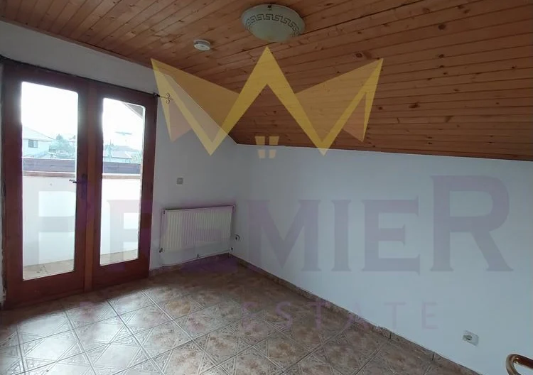 Двуетажна къща в с. Приселци, област Варна. -  - снимка 8 - Имоти Премиер