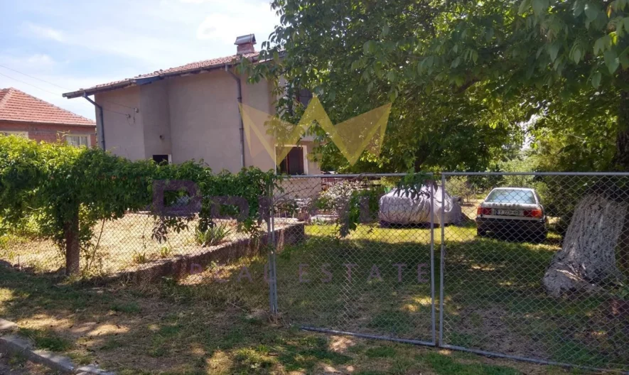 Двуетажна къща в с. Стефан Караджово -  - снимка 4 - Имоти Премиер