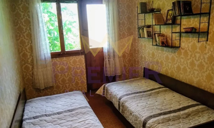 Двуетажна къща в с. Стефан Караджово -  - снимка 7 - Имоти Премиер