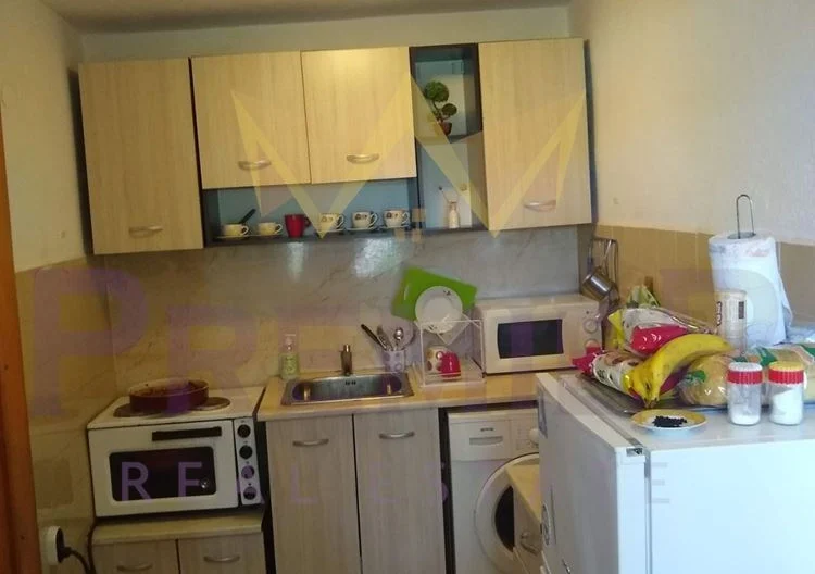 Двуетажна къща в с. Стефан Караджово -  - снимка 9 - Имоти Премиер