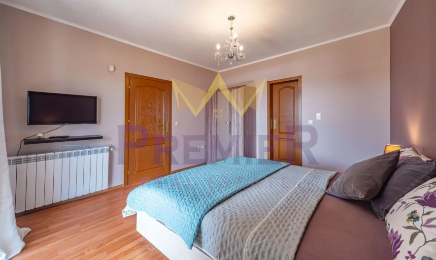 Двуетажна къща в с. Топола - - снимка 15 - Имоти Премиер