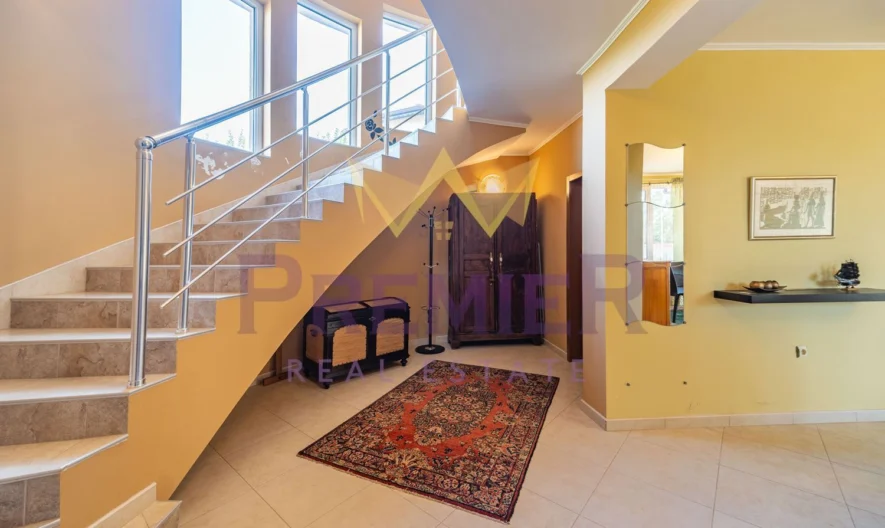 Двуетажна къща в с. Топола - - снимка 3 - Имоти Премиер