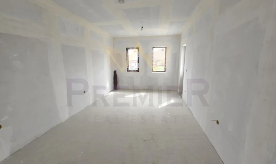 Двуетажна къща в с. Царичино -  - снимка 10 - Имоти Премиер