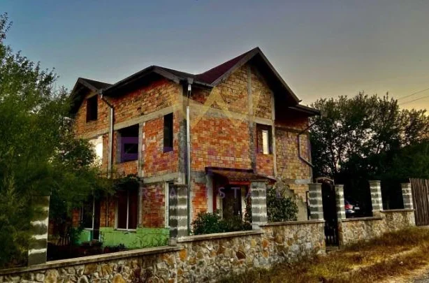 Агенция за недвижими имоти - Имоти Премиер - имот - 1080022, Цена: 80000 EUR