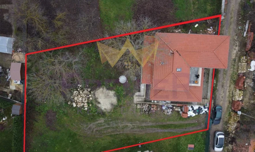 Двуетажна къща в с.Долище, обл. Варна - - снимка 23 - Имоти Премиер