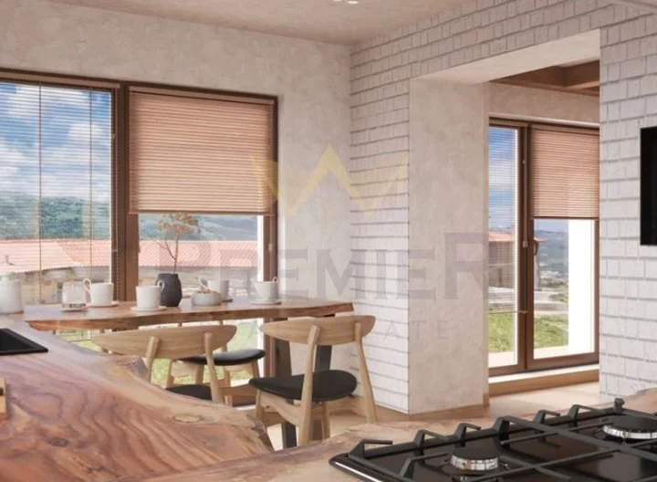 Двуетажна къща в с.Долище, обл. Варна - - снимка 7 - Имоти Премиер