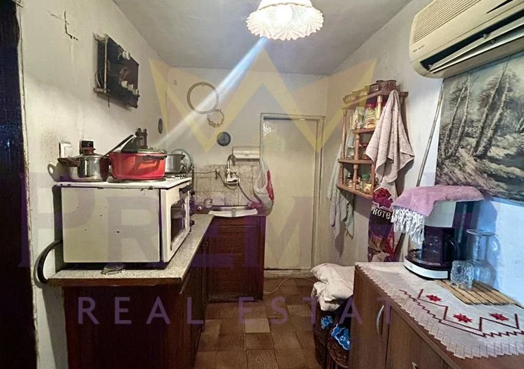 Двуетажна Къща в село Безводица -  - снимка 8 - Имоти Премиер