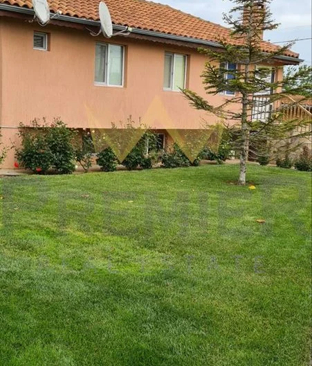 Двуетажна къща в село Езерец . -  - снимка 2 - Имоти Премиер