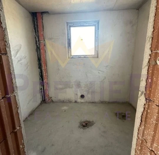 Двуетажна къща в с.Хераково -  - снимка 10 - Имоти Премиер