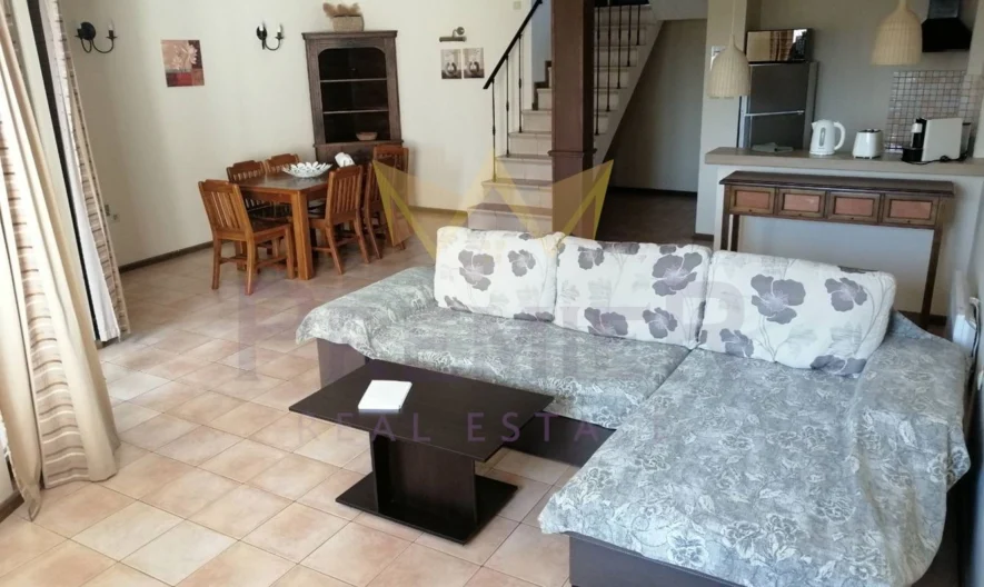 Двуетажна къща в с.Кранево -  - снимка 1 - Имоти Премиер