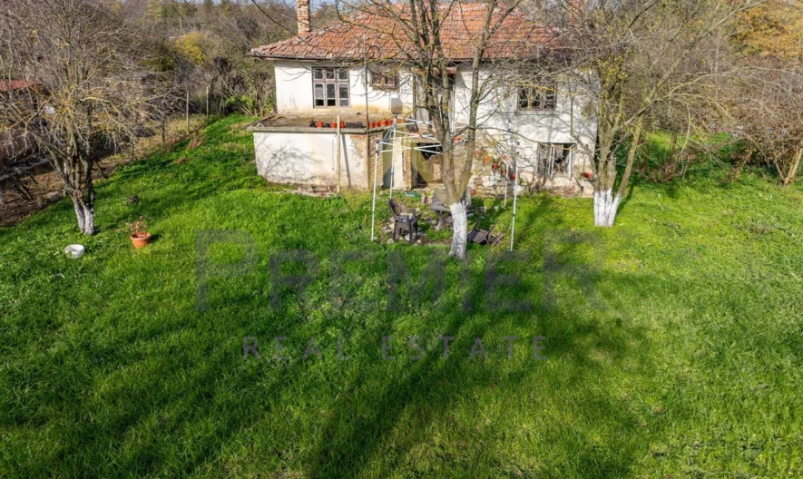 Двуетажна къща  в с.Водица. -  - снимка 17 - Имоти Премиер