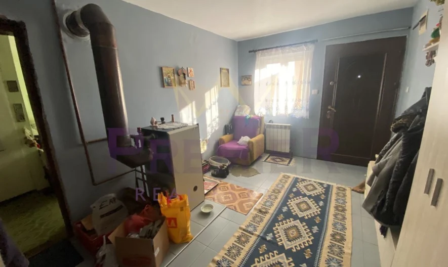 Двуетажна къща в централната част на село Кичево -  - снимка 7 - Имоти Премиер