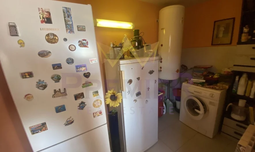 Двуетажна къща в централната част на село Кичево -  - снимка 8 - Имоти Премиер