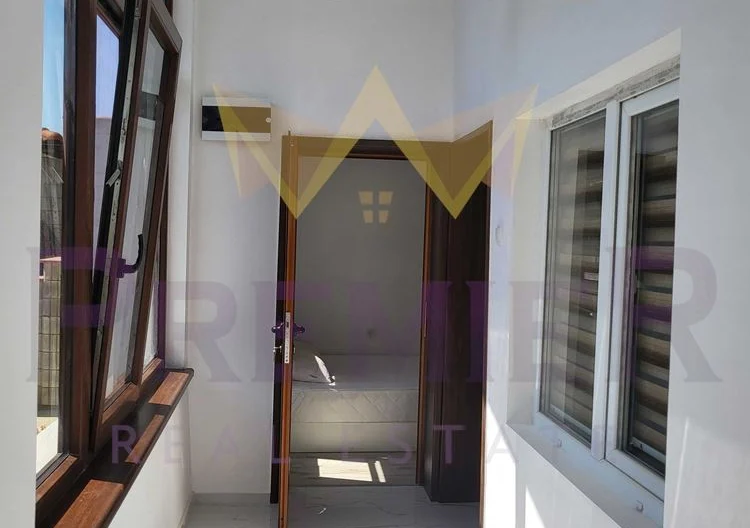 Двуетажна къща,м-т Траката - - снимка 8 - Имоти Премиер