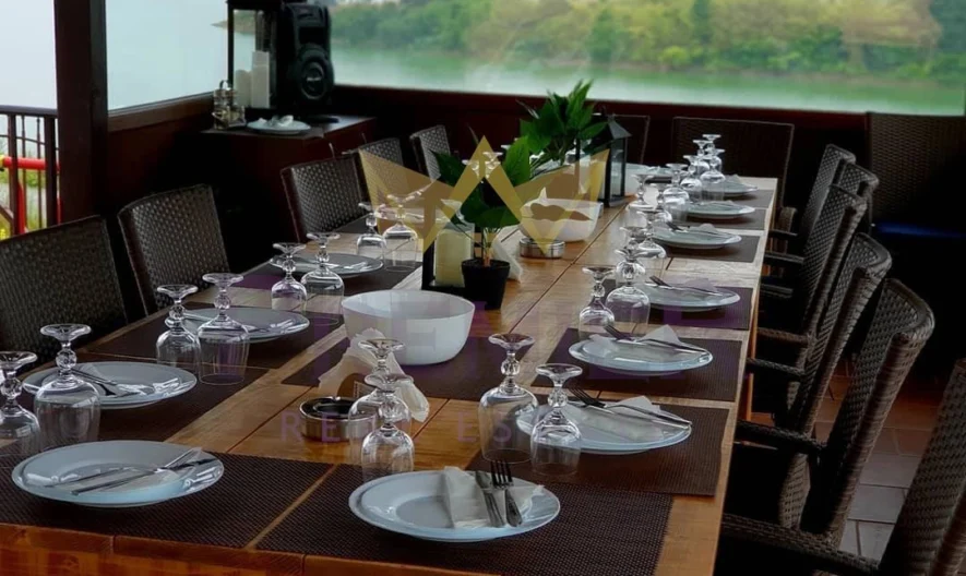 Двуетажна луксознообзаведена къща -  - снимка 17 - Имоти Премиер