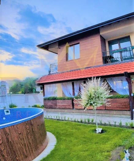 Двуетажна обзаведена къща в гр.Костинброд - - снимка 3 - Имоти Премиер