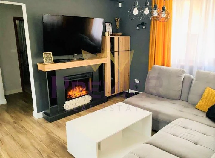 Двуетажна обзаведена къща в гр.Костинброд -  - снимка 5 - Имоти Премиер