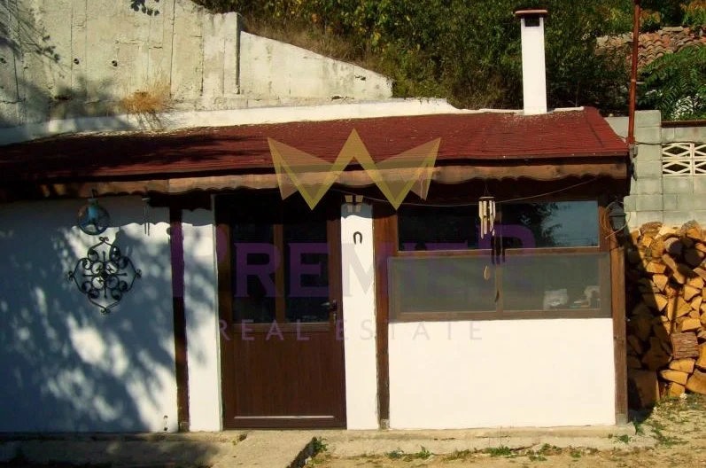 Двуетажна панорамна къща близнак в кв. Виница -  - снимка 12 - Имоти Премиер