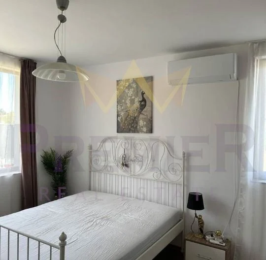 Двуетажна тухлена къща в с. Александрово, обл. Бургас -  - снимка 4 - Имоти Премиер