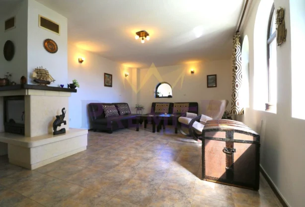 Агенция за недвижими имоти - Имоти Премиер - имот - 980153, Цена: 255000 EUR