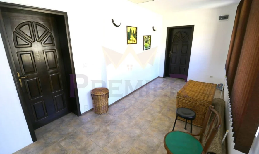 Двуетажна вила с морска панорама в гр. Балчик в близост до ботаническата градина ! - - снимка 7 - Имоти Премиер