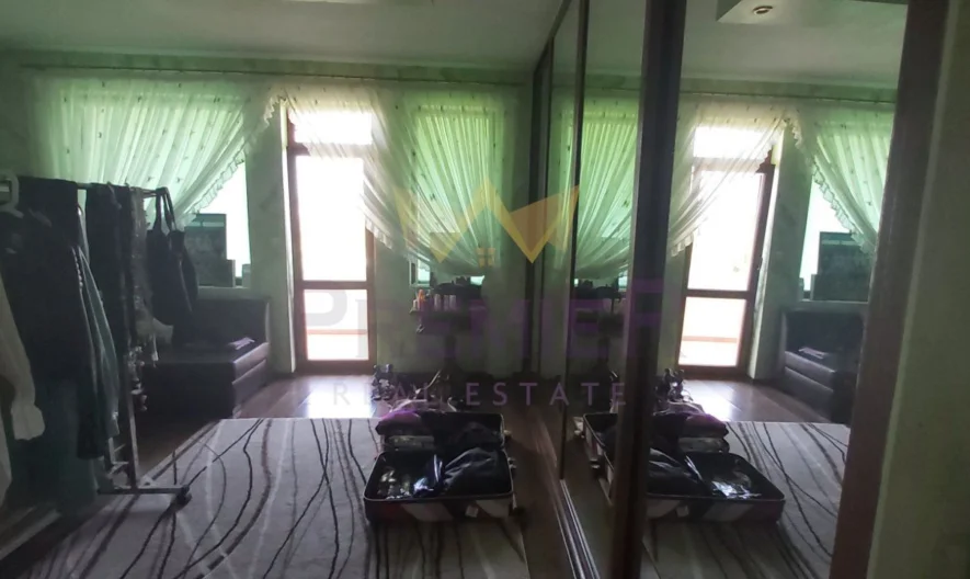 Двуфамилна къща, кв. Аспарухово -  - снимка 25 - Имоти Премиер