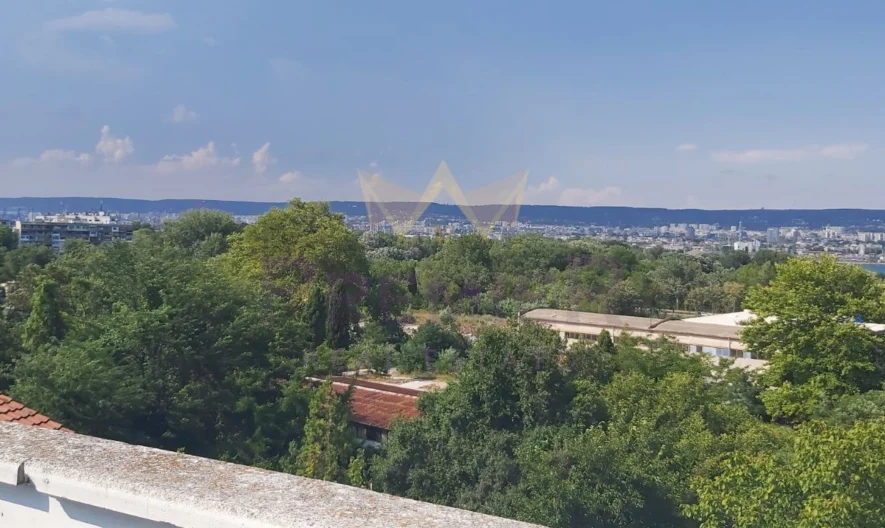 Двуфамилна къща, кв. Аспарухово - - снимка 27 - Имоти Премиер