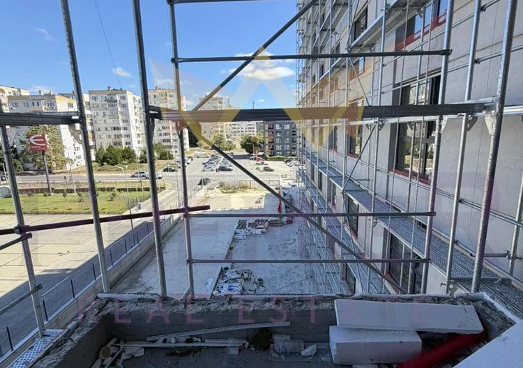 🏡 ДВУХКОМНАТНАЯ КВАРТИРА с вечным панорамным видом -  - снимка 14 - Имоти Премиер