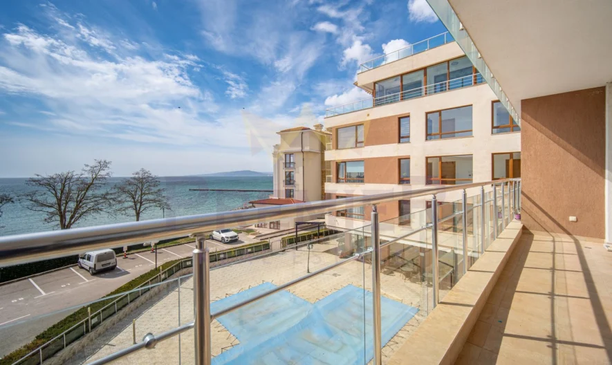 Двусатен апартамент на първа линия  в град Балчик -  - снимка 15 - Имоти Премиер