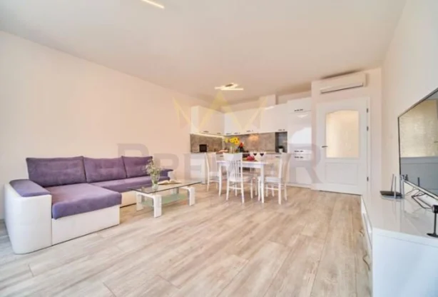 Агенция за недвижими имоти - Имоти Премиер - имот - 1050857, Цена: 700 EUR