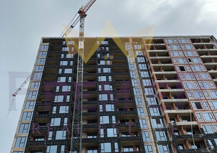 Двустаен апартамен в затворен комплекс в жк.Тракия -  - снимка 13 - Имоти Премиер