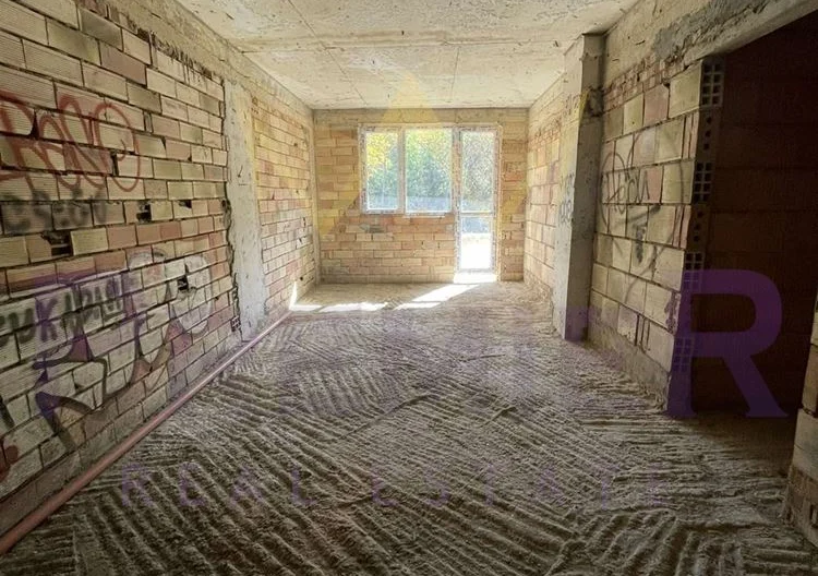 Двустаен апартамент – Аспарухово център - - снимка 1 - Имоти Премиер