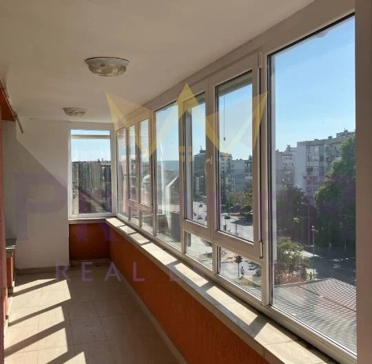 Двустаен апартамент – Базар Левски, Варна -  - снимка 13 - Имоти Премиер