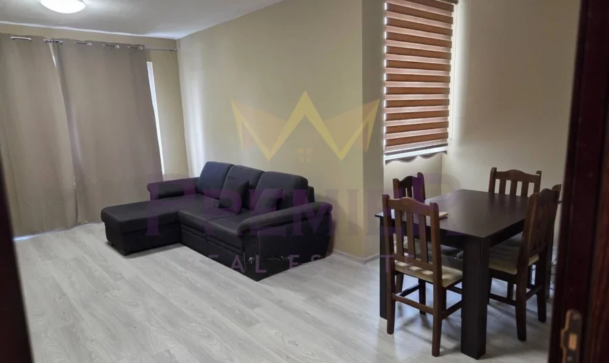 Двустаен апартамент – ж.к Зорница -  - снимка 1 - Имоти Премиер