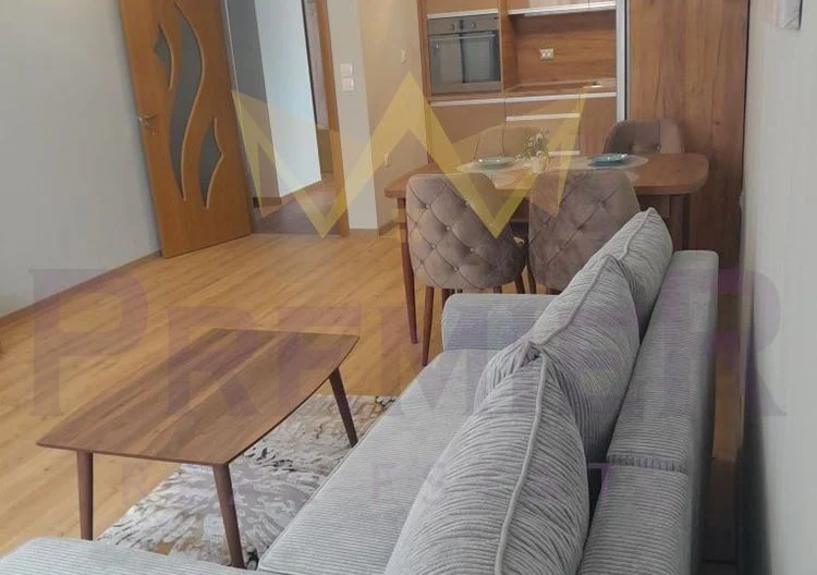 ДВУСТАЕН АПАРТАМЕНТ БАЗАР ЛЕВСКИ - - снимка 3 - Имоти Премиер