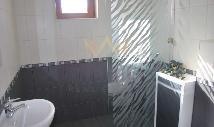 ДВУСТАЕН АПАРТАМЕНТ БРИЗ -  - снимка 8 - Имоти Премиер